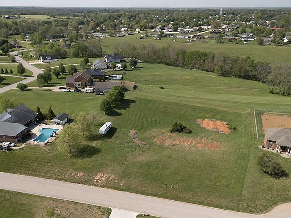 4th image of 205 Courtney Cir Lot 17 & 18