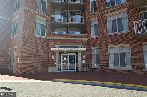 4490 Market Commons Dr #412 Photo 1