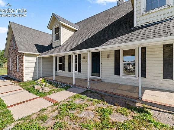 4th image of 18465 Sloan Ln