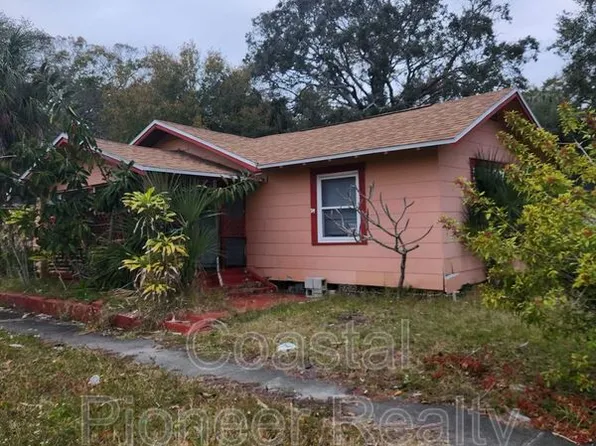 701 Newton Ave S, Saint Petersburg, FL 33701