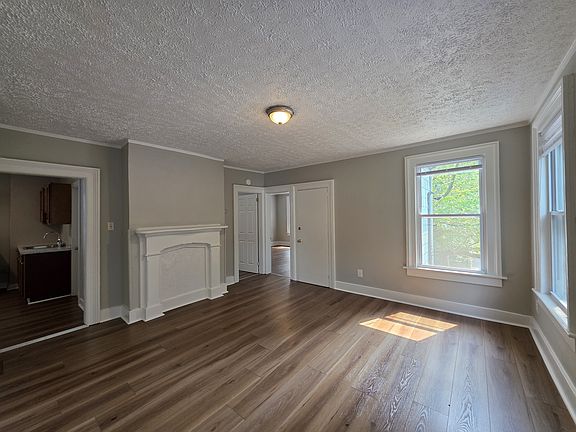 5th image of 738 Winchester Ave #2-B