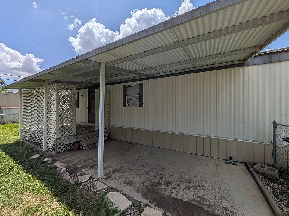 16240 San Pedro Ave