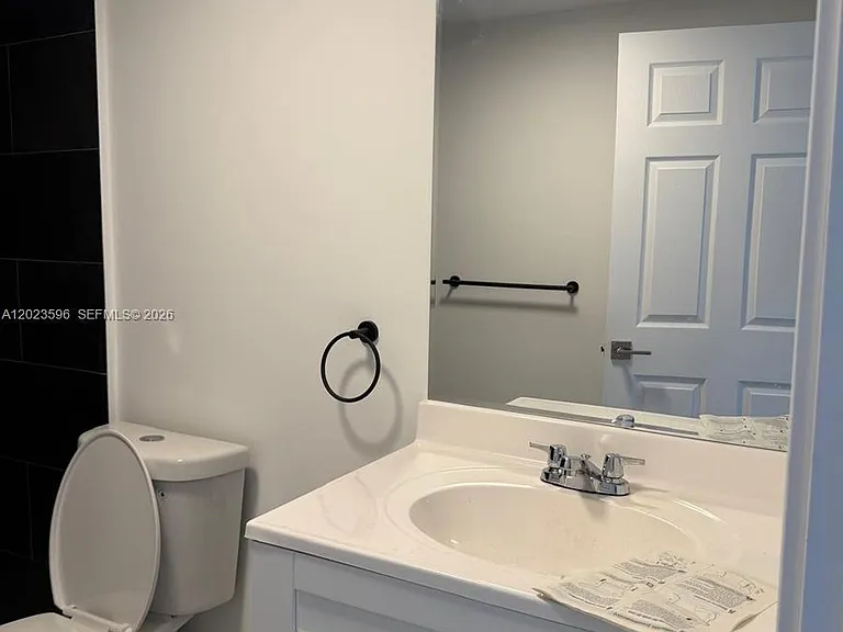 147 NW 59th St #301 — Photo 19
