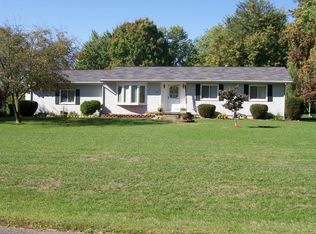 6228 Hereford Rd, Saline, MI 48176