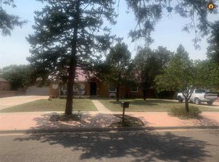 26 Pineway Blvd, Clovis, NM 88101