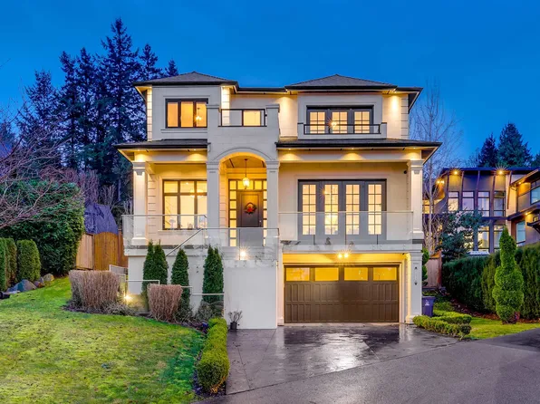 16738 McNair Dr, Surrey, BC V3Z 0P9