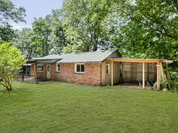 46 Lake Hart, Mooresville, IN 46158