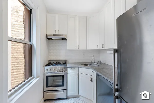 Sold by Coldwell Banker Reliable Real Estate | media 11