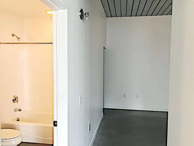 620 Glen Iris Dr NE #425 — Photo 7