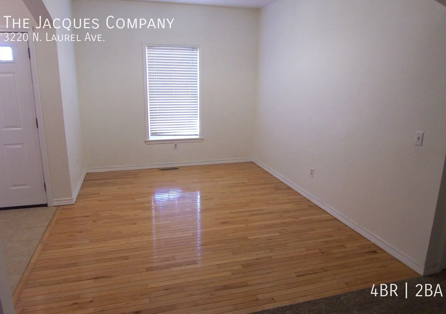Beautiful 4 Bedroom, 2 Bath, 3 Car Garage in Crown Meadows — Photo 4