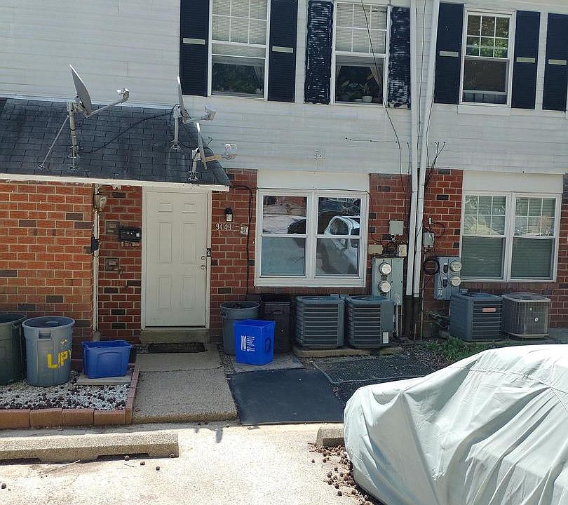 1st image of 9449 Fairgreen Ln