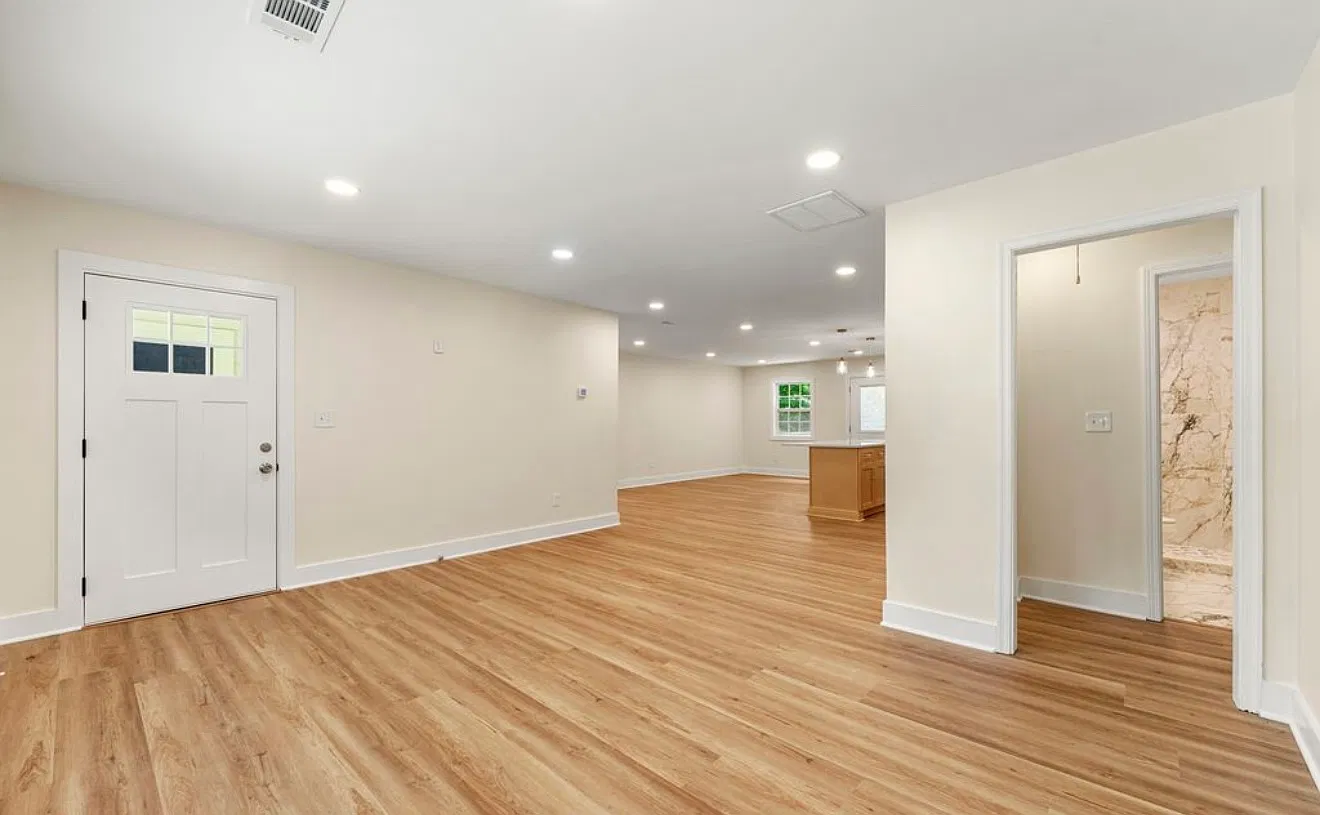 3 bed, 1544 sqft, $2,500 — Photo 2