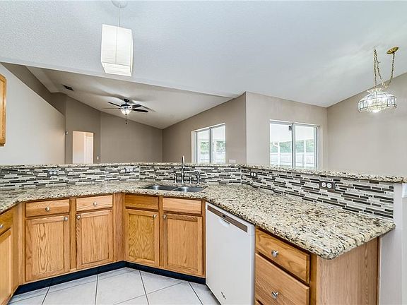 4th image of 1233 Buccaneer Ave