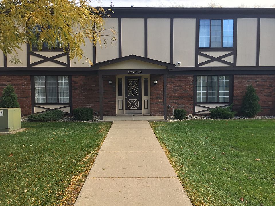 1st image of 20711 Edgewood St #3
