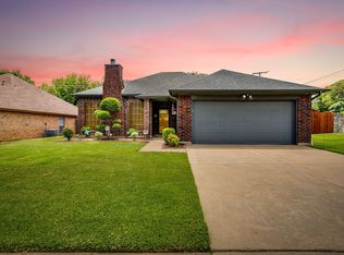 3716 Indian Wells Dr, Arlington, TX 76017