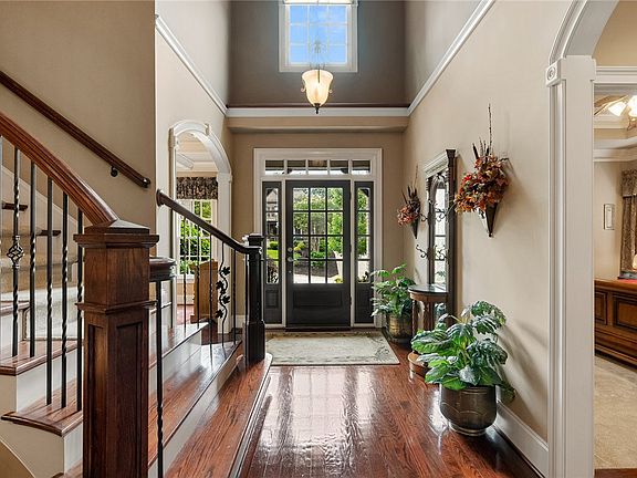 4th image of 208 Riverstone Way