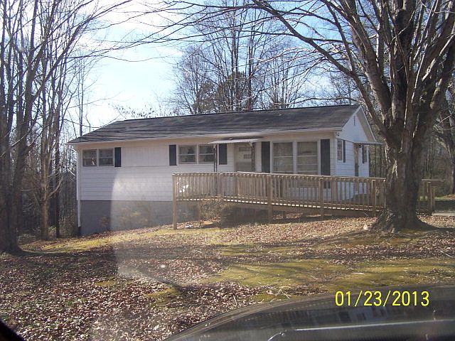 2nd image of 198 Duncan St