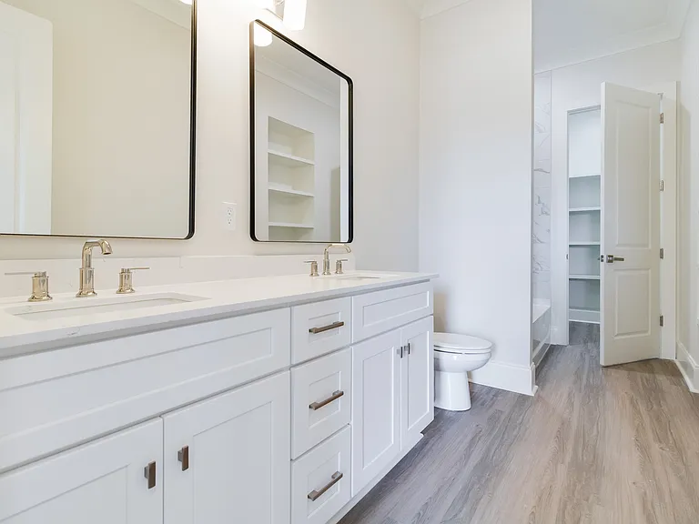 102 Perth Pl — Photo 28
