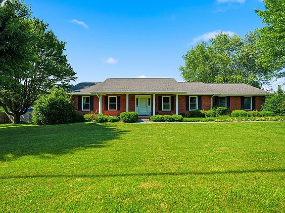 2nd image of 149 Robin Cir