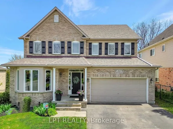 32 Apple Ridge Dr W, Kitchener, ON