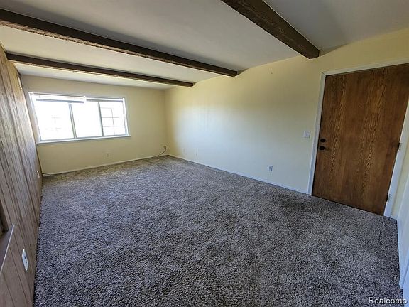 5th image of 8200 Crestview Dr APT 8