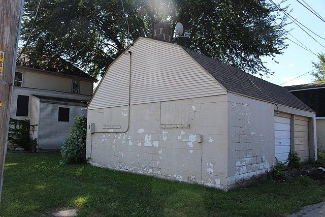 Building Photo 3