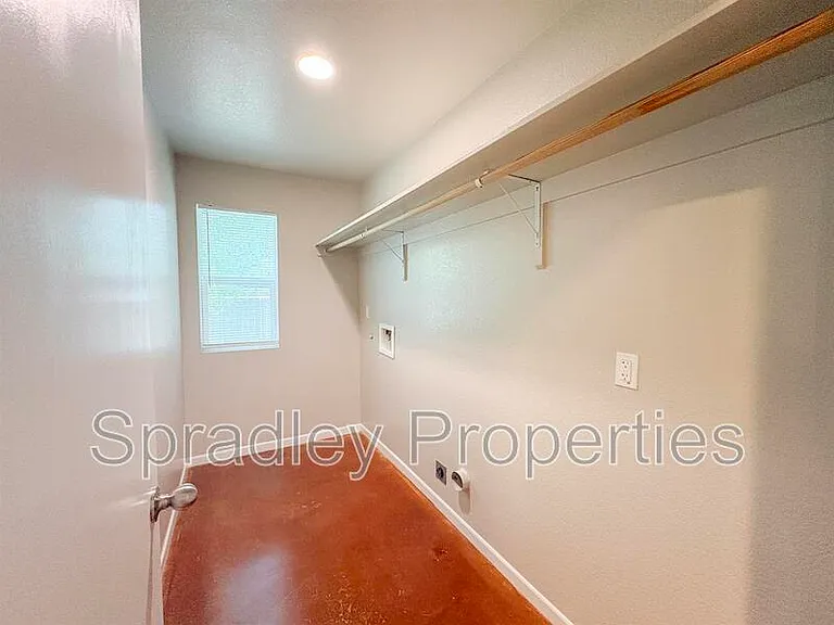 255 E 5th Ave #111 — Photo 9