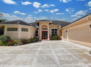 18310 SE Ridgeview Ct, Jupiter, FL 33469