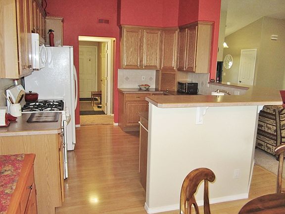 5th image of 2337 Hawk Dr
