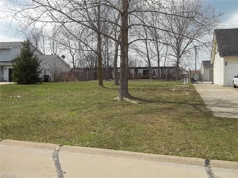 2nd image of 5846 Springwood Dr
