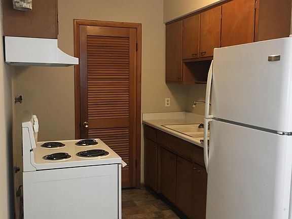 5th image of 1433 Rosemont Blvd #1433