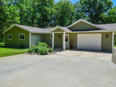 850 E Blueberry River Dr, Menahga, MN, 56464