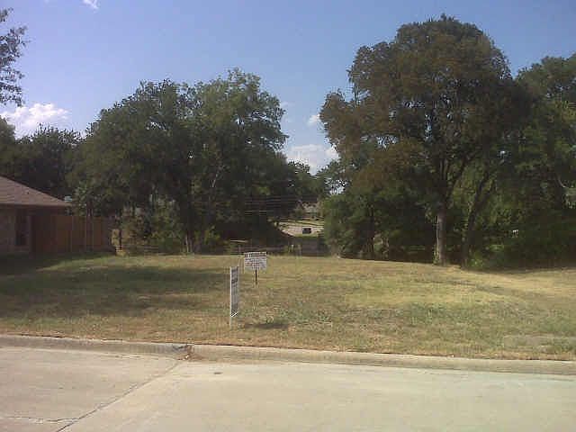 1st image of 215 Rushcreek Dr
