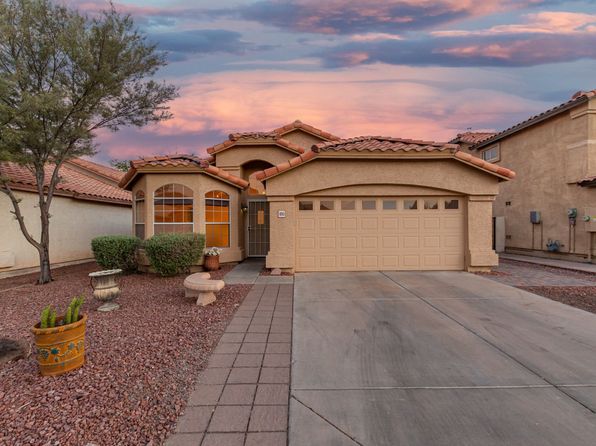 1093 W Myrna Ln