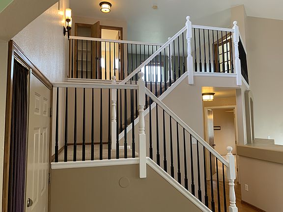 4th image of 11201 Glenmoor Ct