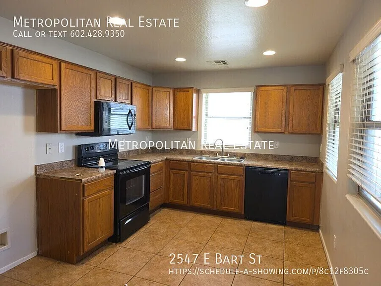 2547 E Bart St — Photo 7