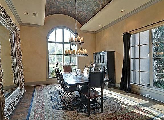 3rd image of 3517 Chimney Rock Dr