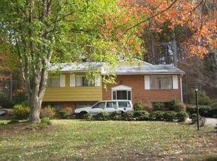 104 Claybrook Dr, Silver Spring, MD 20902