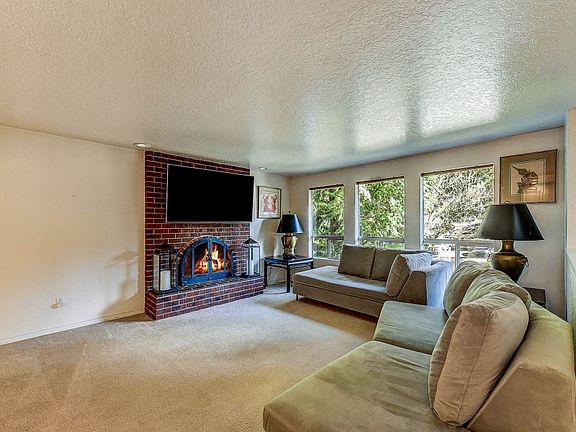 3rd image of 16535 189th Ave NE