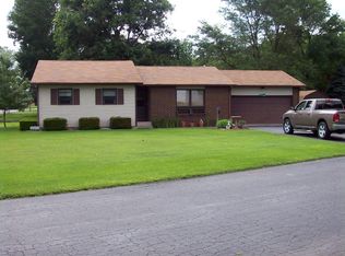 1384 E 315 S, Winamac, IN 46996