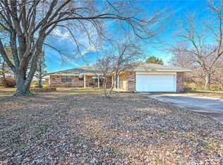 4970 Wildwood Ln, Springdale, AR 72762