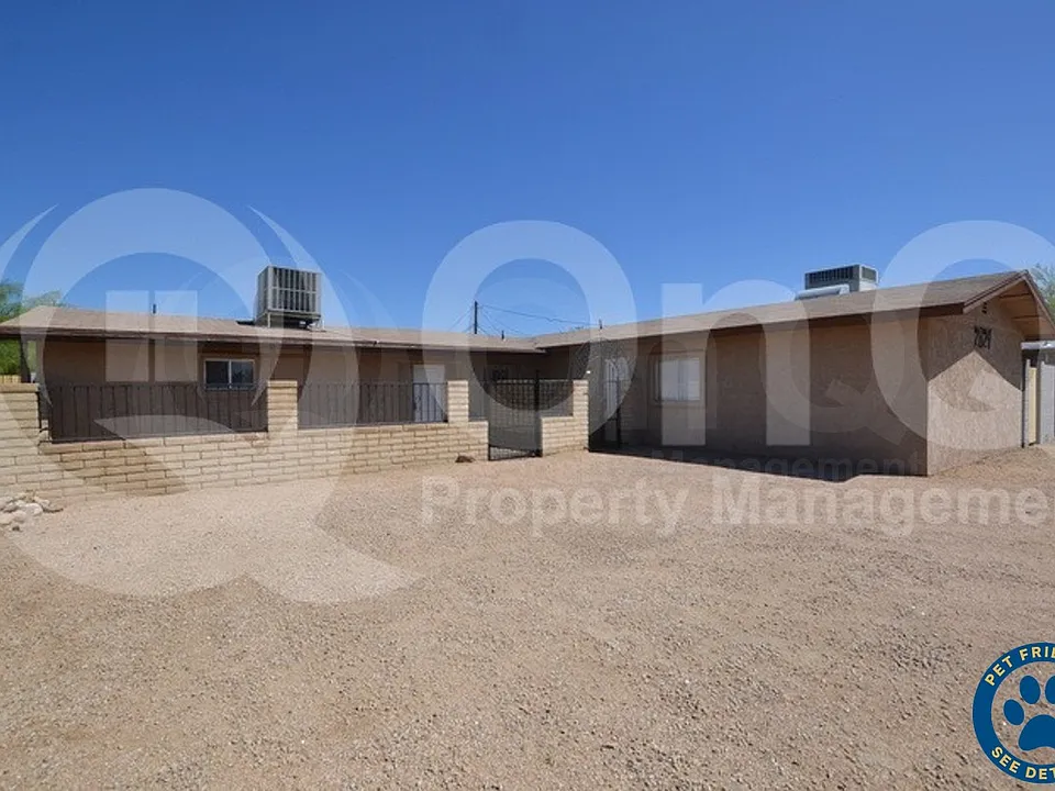 2824 W Louise Dr #B