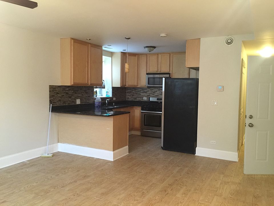 2nd image of 6501 S Kimbark Ave #4