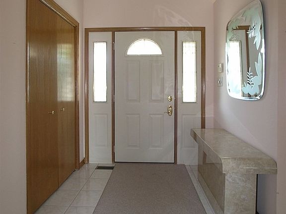 3rd image of 10306 Lindsay Ln