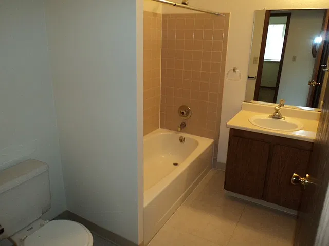 2 bed, 900 sqft, $1,725 — Photo 4