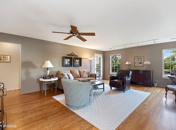 4th image of 1721 W Orchard Pl