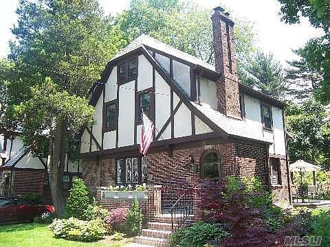 1st image of 150 Lindbergh Ave