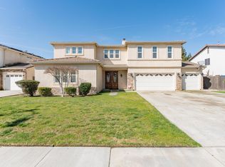 2221 N Tommy Ct, Visalia, CA