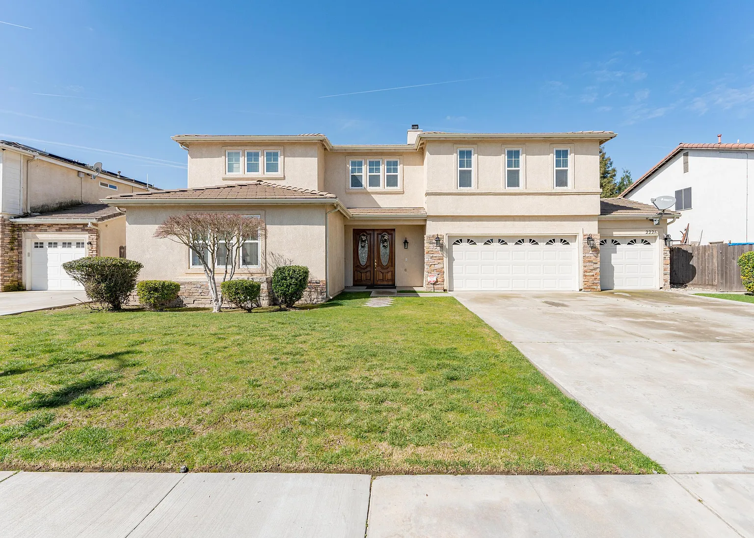2221 N Tommy Court photo 1