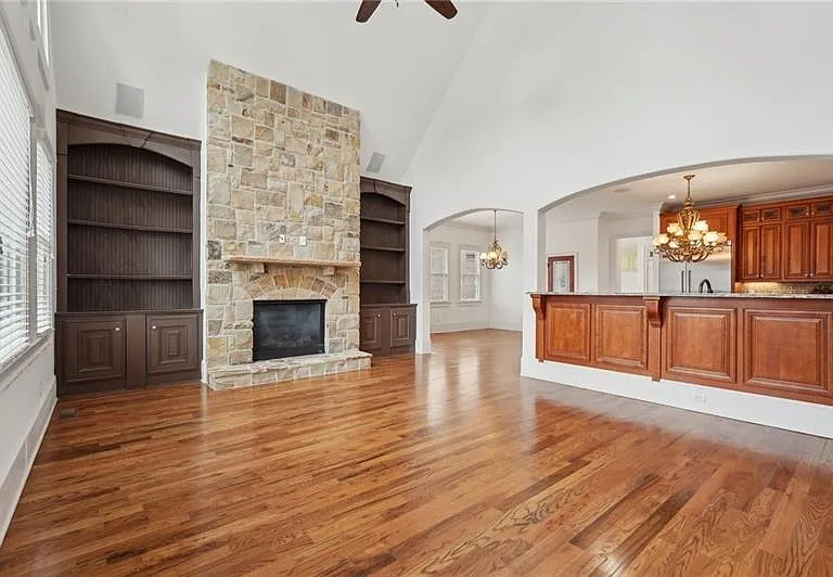 343 Summer Garden Dr — Photo 17
